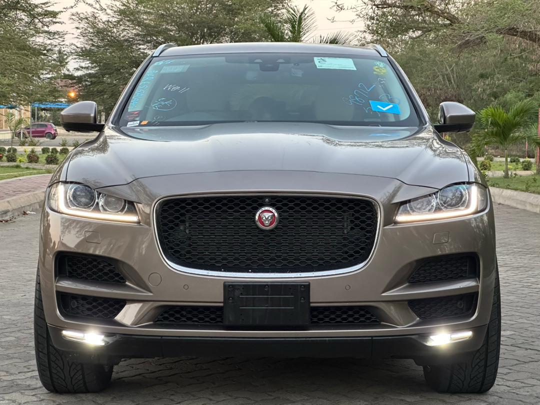 LAND ROVER JAGUAR F-PACE
